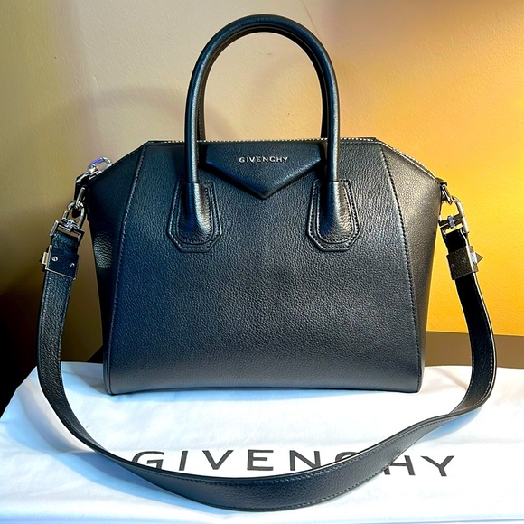 🔥 Givenchy Small Antigona Bag - Picture 1 of 9